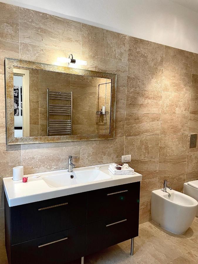 Al Poggio - Luxury Rooms カポテッラ エクステリア 写真